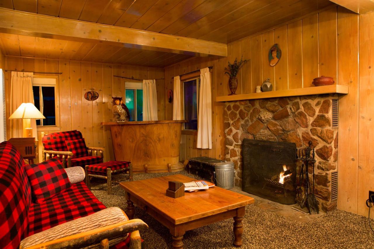 Hicksville Pines Chalets & Motel Idyllwild Exterior photo